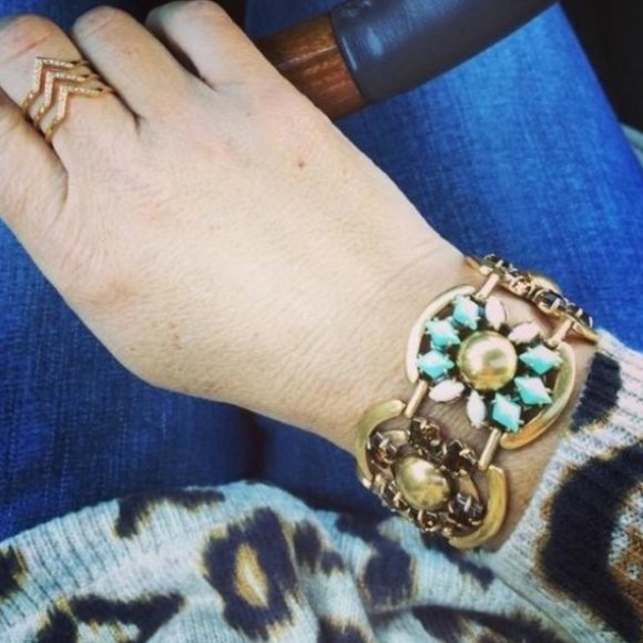 Stella & Dot | Retired Vintage Gold+Turquoise Becca Bracelet - Picture 3 of 9